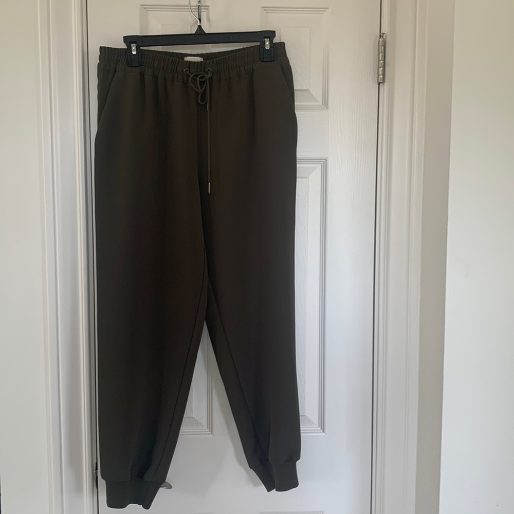 Wilfred Free Joggers Size M, Color Army Green - image 1